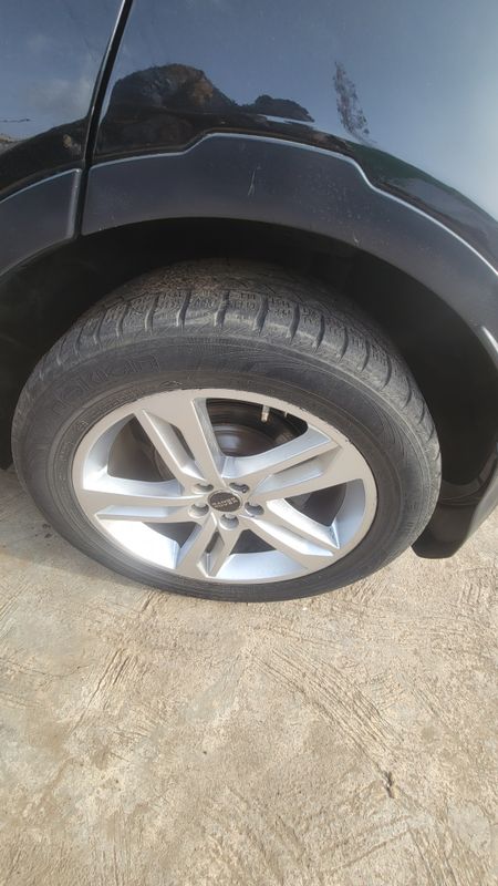 Thumbnail 8 of 2012 Land Rover Range Rover evogue